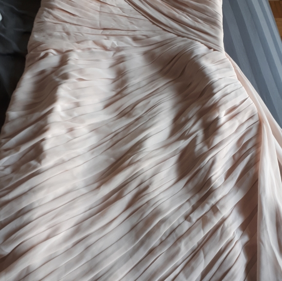 MONIQUE LHUILLIER CHIFFON ONE SHOULDER DRESS - Picture 2 of 3